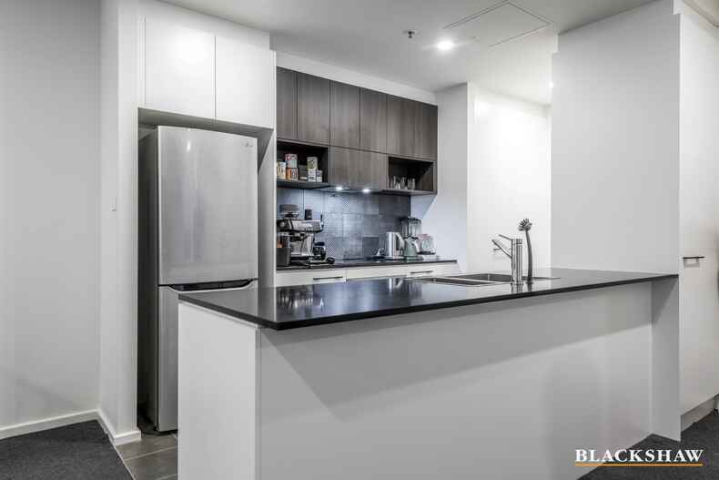 82/15 Irving Street Phillip 82/15 Irving Street Phillip