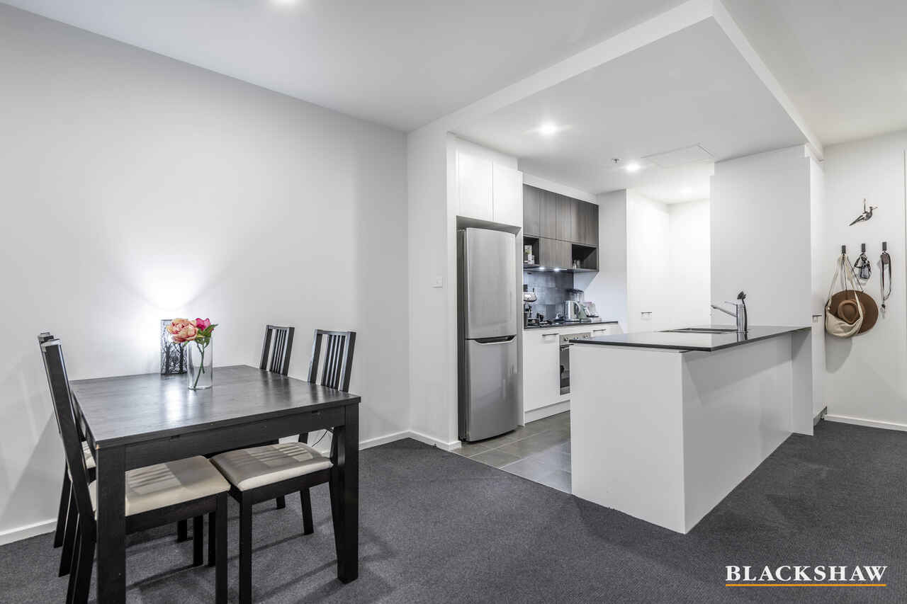 82/15 Irving Street Phillip