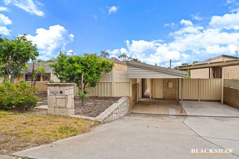 26 Epenarra Close Hawker