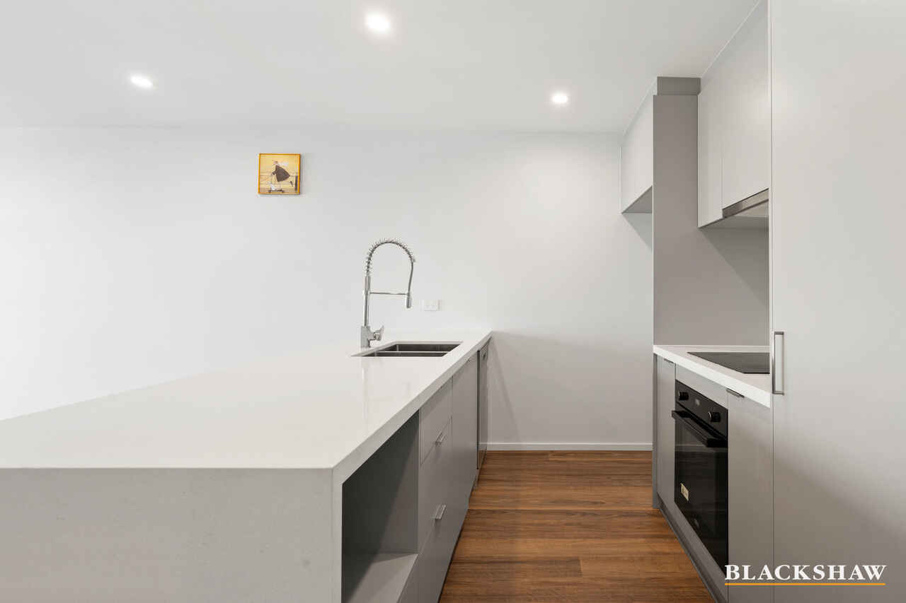 411/43 Arthur Blakeley Way Coombs