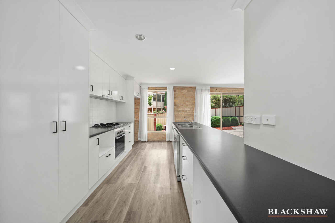 4/10 Ford Street Queanbeyan