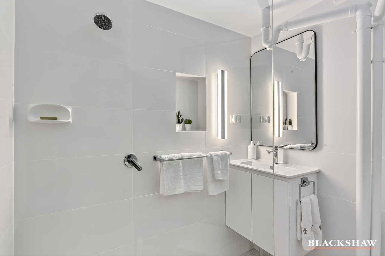 14 Gawler Crescent Deakin