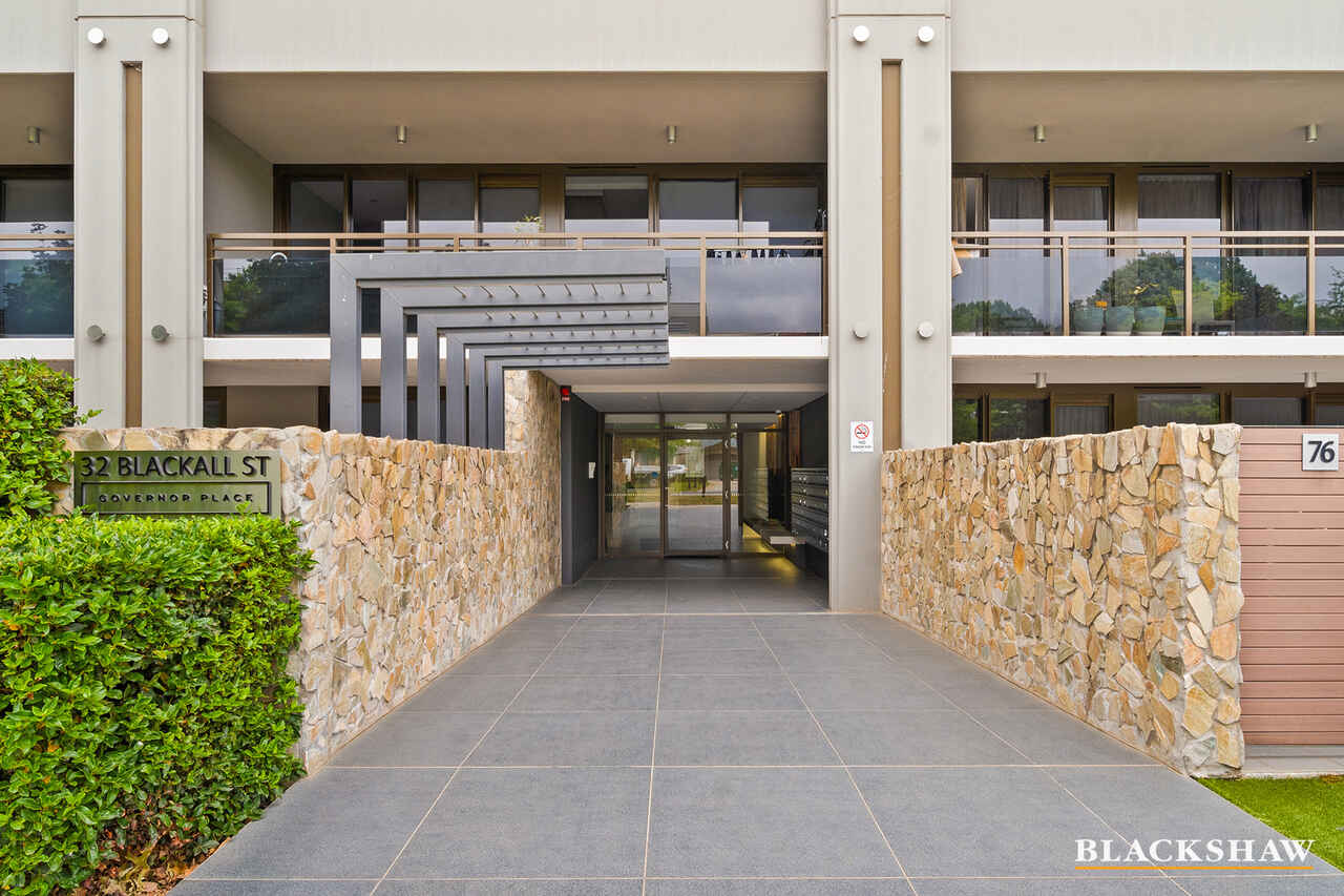 99/32 Blackall Street Barton