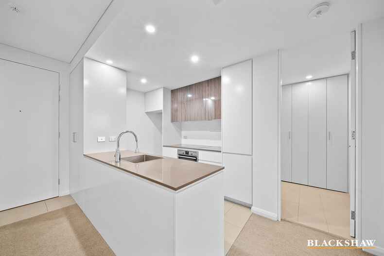 99/32 Blackall Street Barton 99/32 Blackall Street Barton