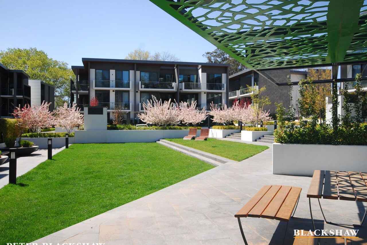 130/18 Austin Street Griffith