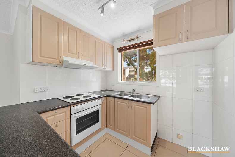 2/17 Campbell Street Queanbeyan