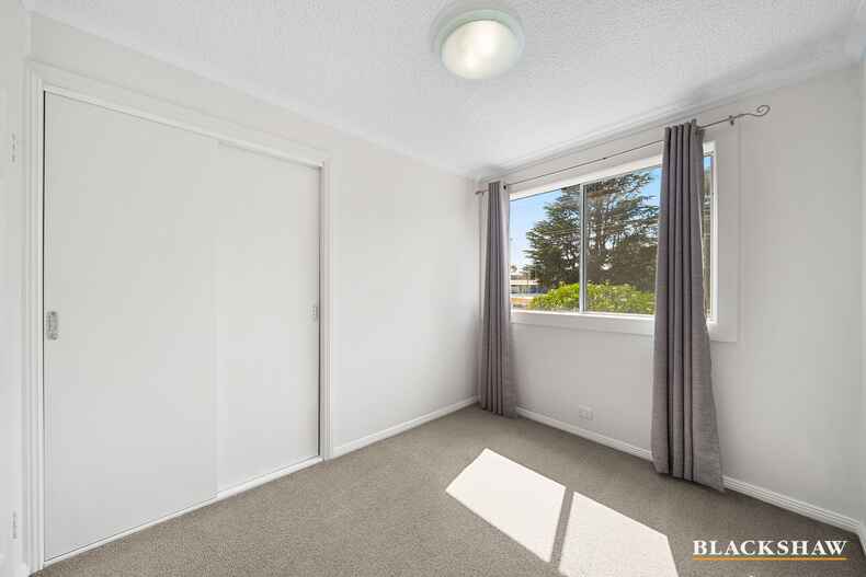 2/17 Campbell Street Queanbeyan