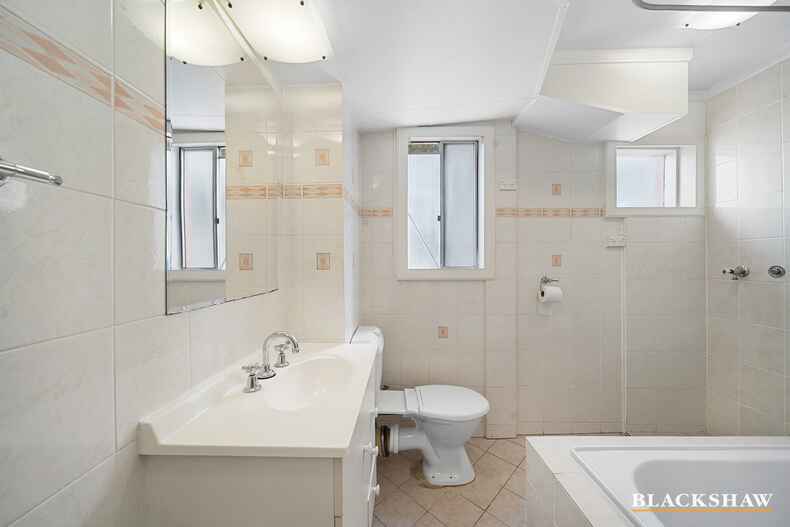 2/17 Campbell Street Queanbeyan