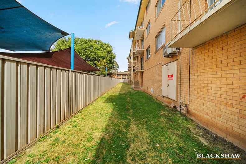 2/17 Campbell Street Queanbeyan