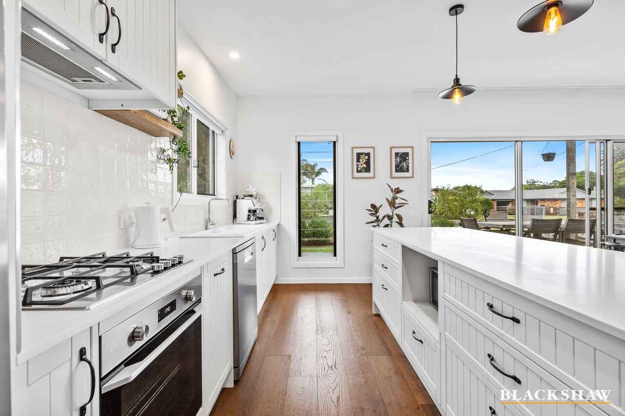 14 Deakin Parade Tomakin