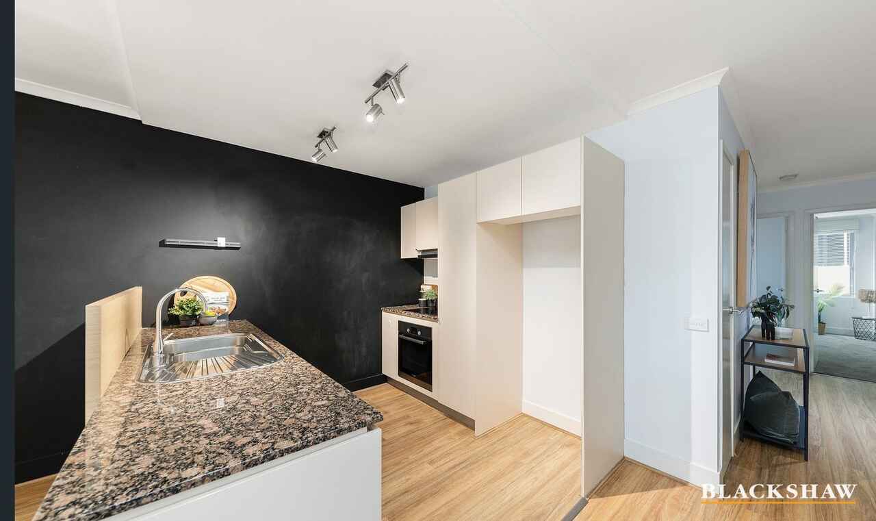 7/20 Moore Street Turner