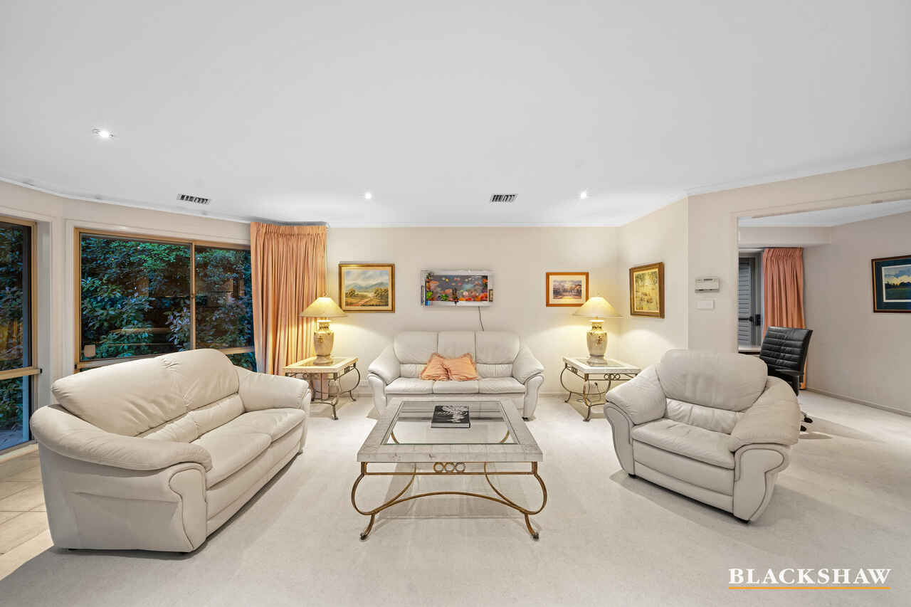 5B Weston Street Yarralumla