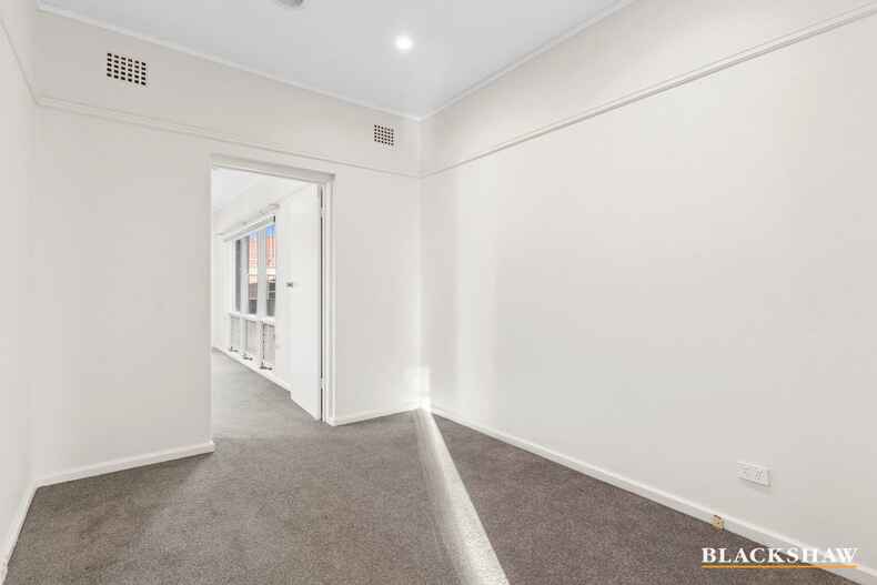 35 Mckinlay Street Narrabundah 35 Mckinlay Street Narrabundah