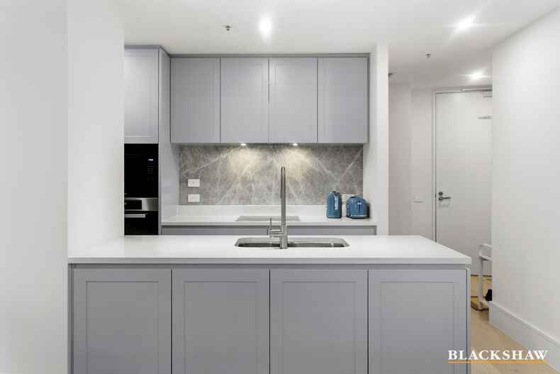 21/1 Lady Nelson Place Red Hill