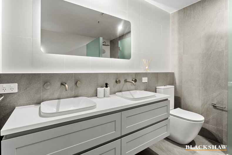 21/1 Lady Nelson Place Red Hill