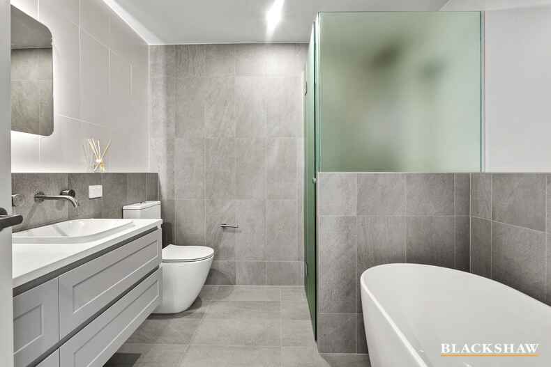 21/1 Lady Nelson Place Red Hill