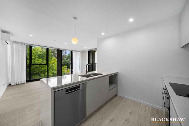 211/1 Boolee Street Reid