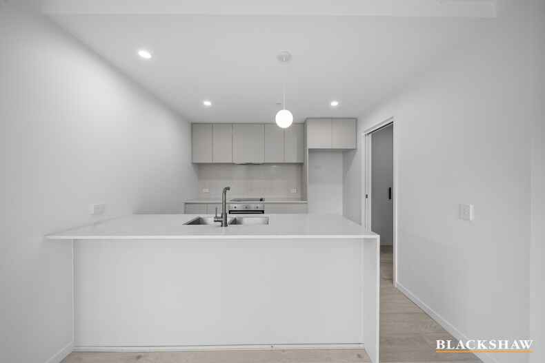 211/1 Boolee Street Reid