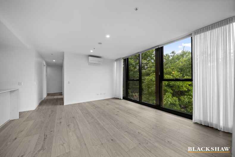 211/1 Boolee Street Reid