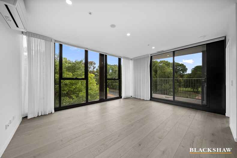 211/1 Boolee Street Reid