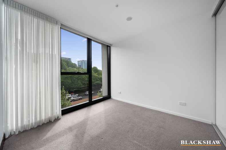 211/1 Boolee Street Reid