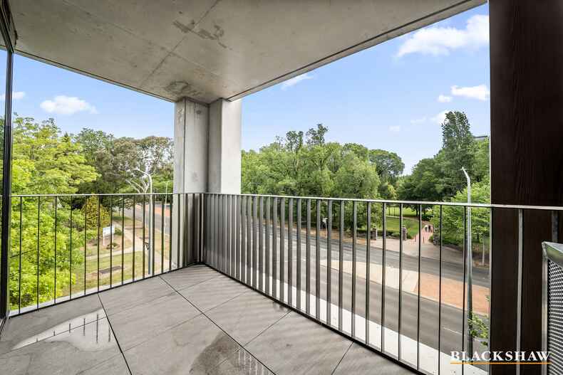 211/1 Boolee Street Reid