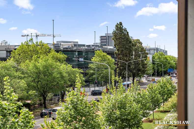 211/1 Boolee Street Reid