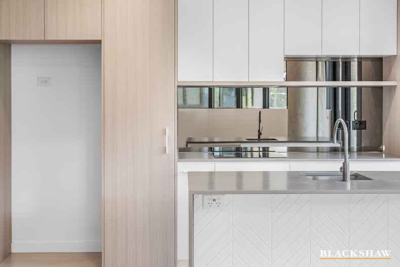 226/1 Kalma Way Campbell