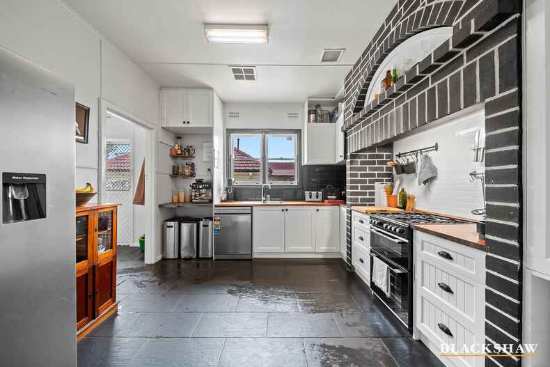 87 Ross Road Queanbeyan