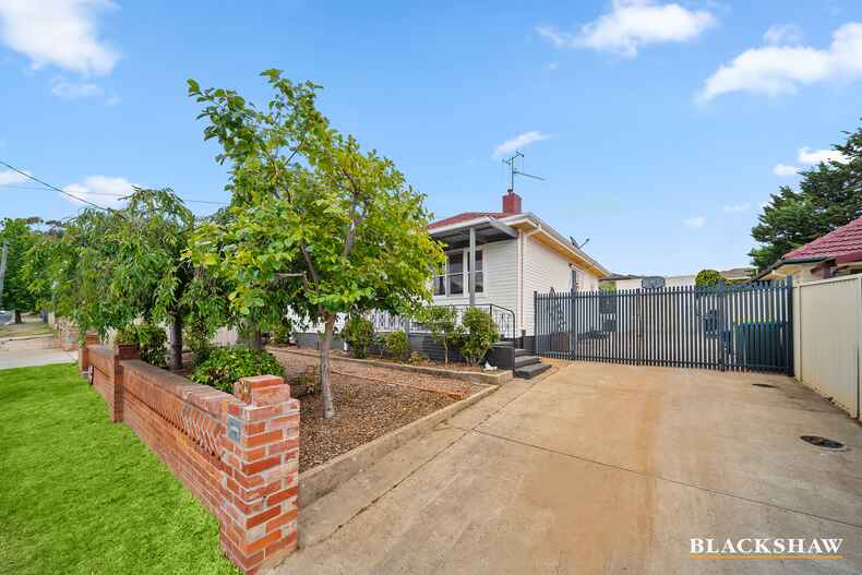 87 Ross Road Queanbeyan