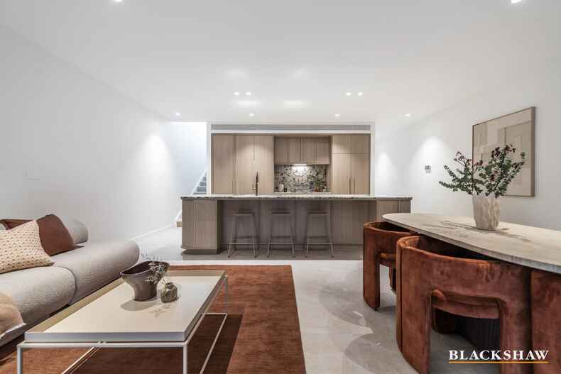 7/8 McCulloch Street Curtin