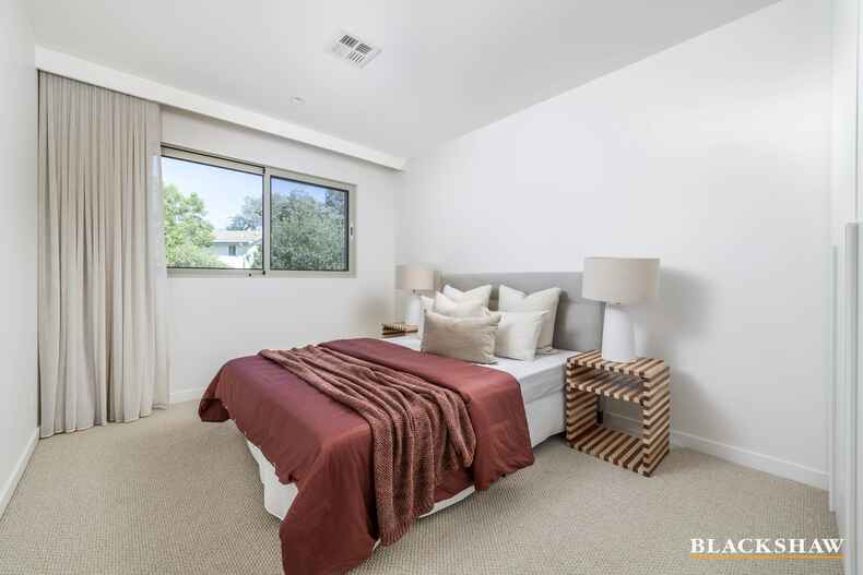 7/8 McCulloch Street Curtin