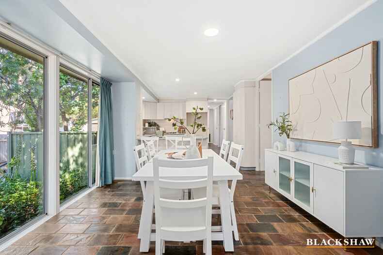 84 Chirnside Circuit Kambah