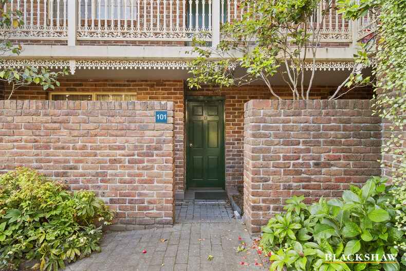 101/11 Giles Street Griffith 101/11 Giles Street Griffith