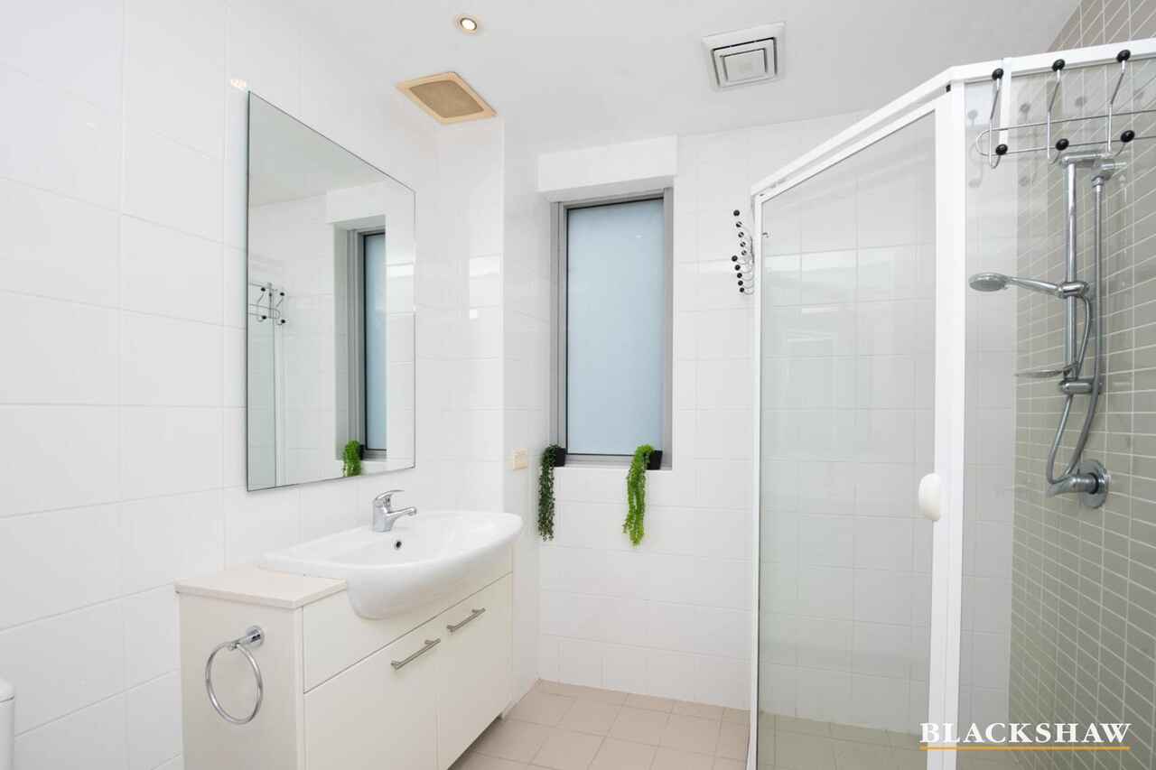 8/60 Callum Street Phillip