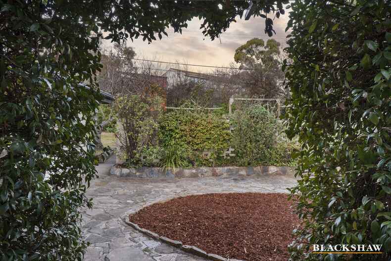 125 La Perouse Street Narrabundah 125 La Perouse Street Narrabundah