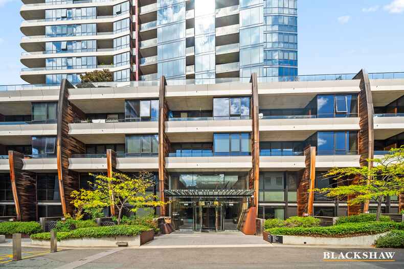 309/19 Marcus Clarke Street City