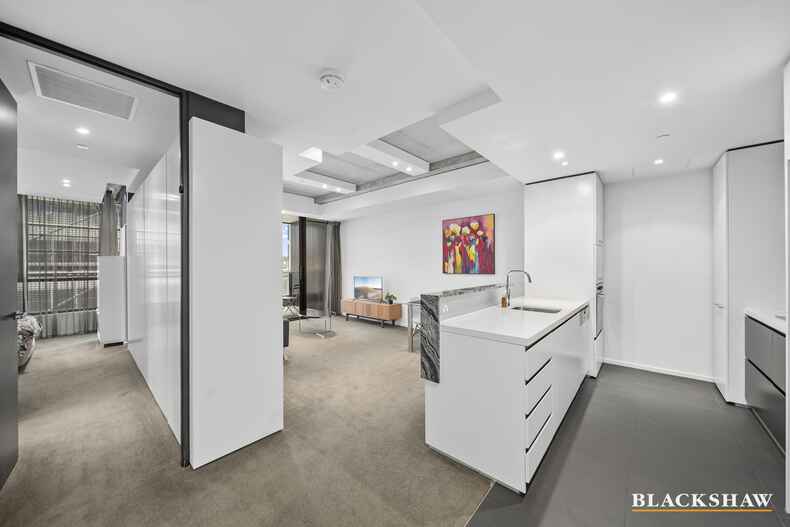 309/19 Marcus Clarke Street City