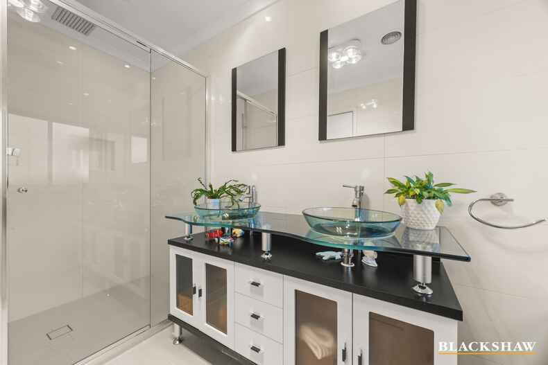 58 Denovan Circuit Calwell