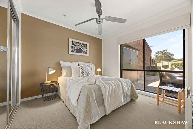 68 Hallen Close Phillip