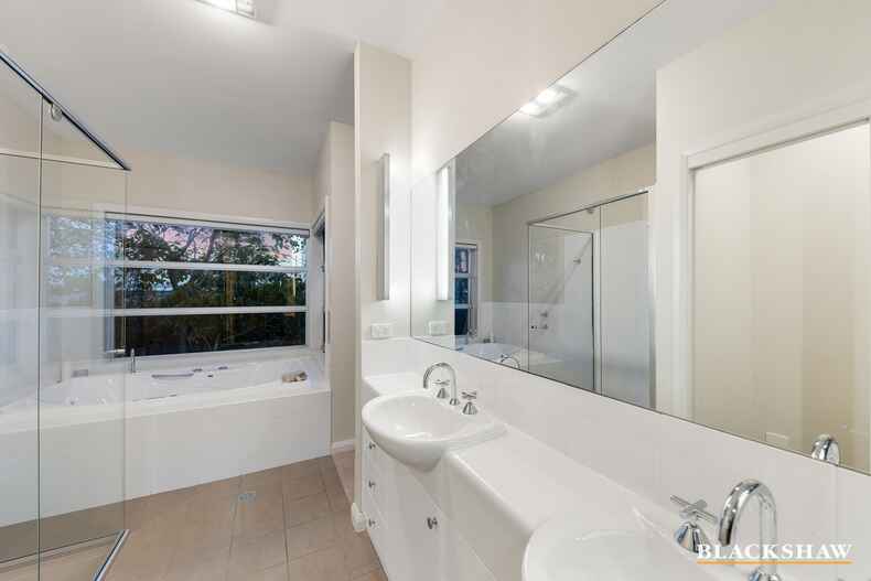 31 Novar Street Yarralumla