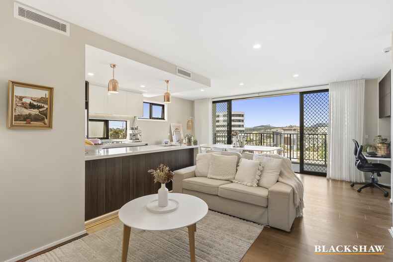 14/566 Cotter Road Wright