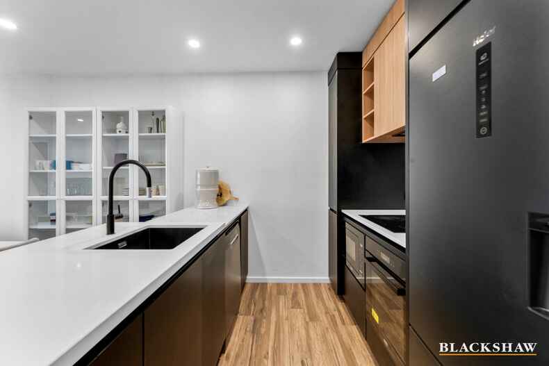 12/20 Allara Street Canberra