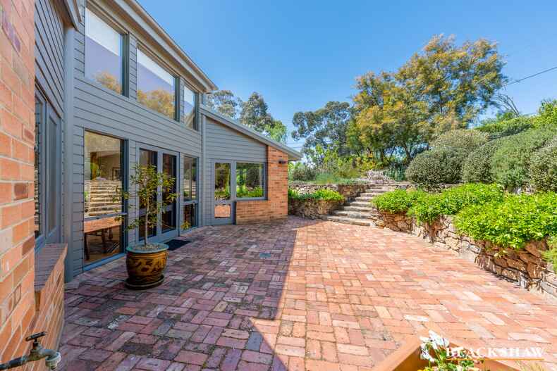 9 Johnston Street Narrabundah