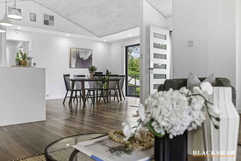 8 De Smet Place Fraser