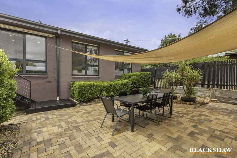 8 De Smet Place Fraser