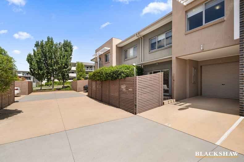 43/41 Philip Hodgins Street Wright