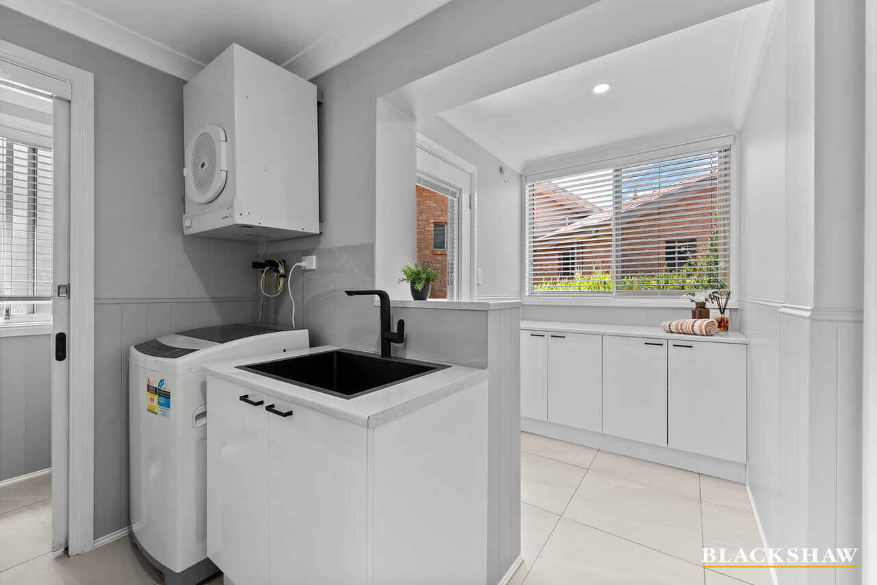 14 Tatchell Street Calwell