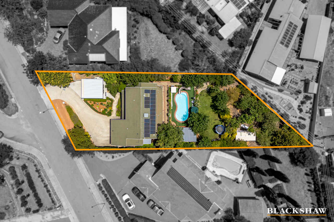 14 Tatchell Street Calwell