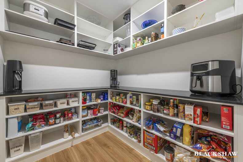 8 Yeomans Street Strathnairn 8 Yeomans Street Strathnairn